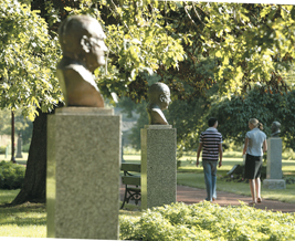 BALLARAT PRIME MINISTERS 267x218