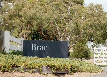 Brae Sign1