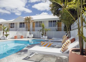 sunnymead hotel 5