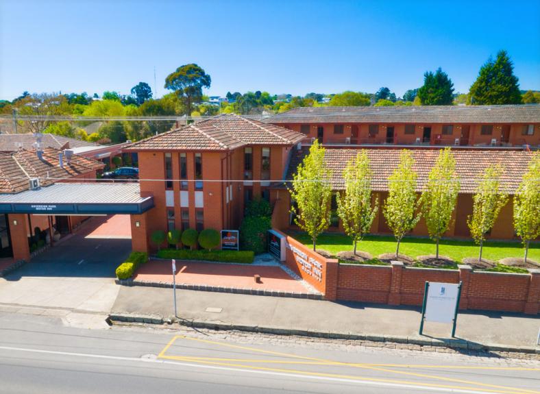 Exterior Aerial Motel Front High Res Oct2023