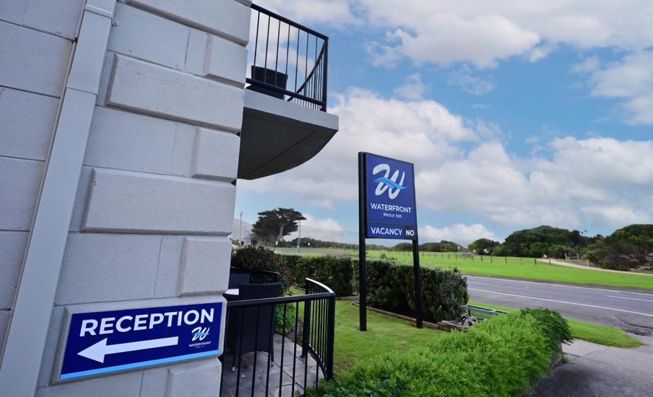 Front property signage