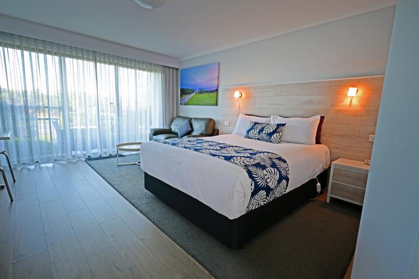 Garden View Spa room