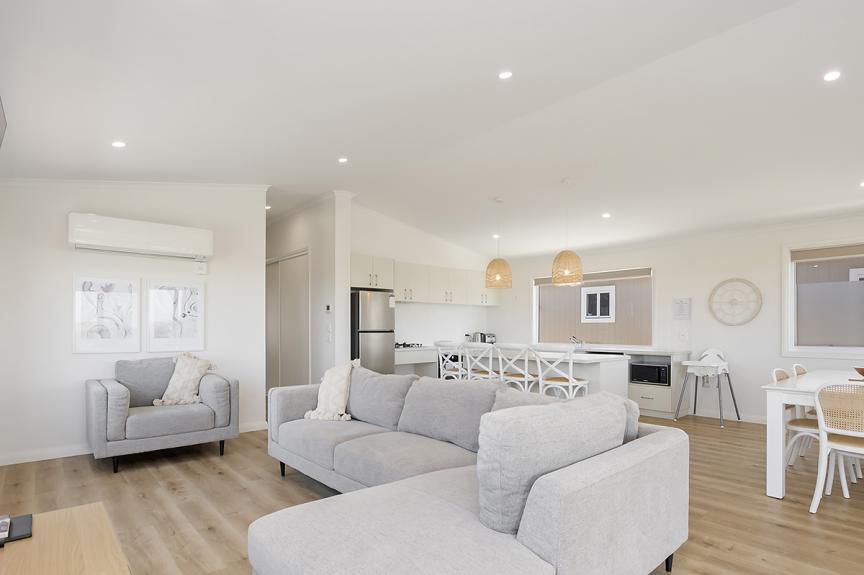 Southcombe Deluxe Villas Living Area Dining 2