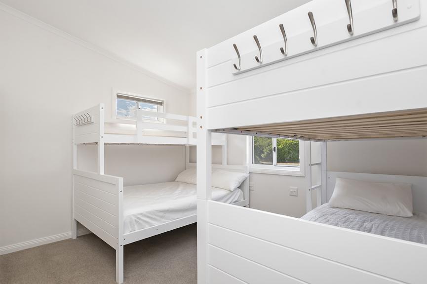 Southcombe Deluxe Villas Room 3