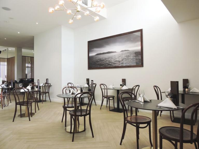 Tide Cafe3